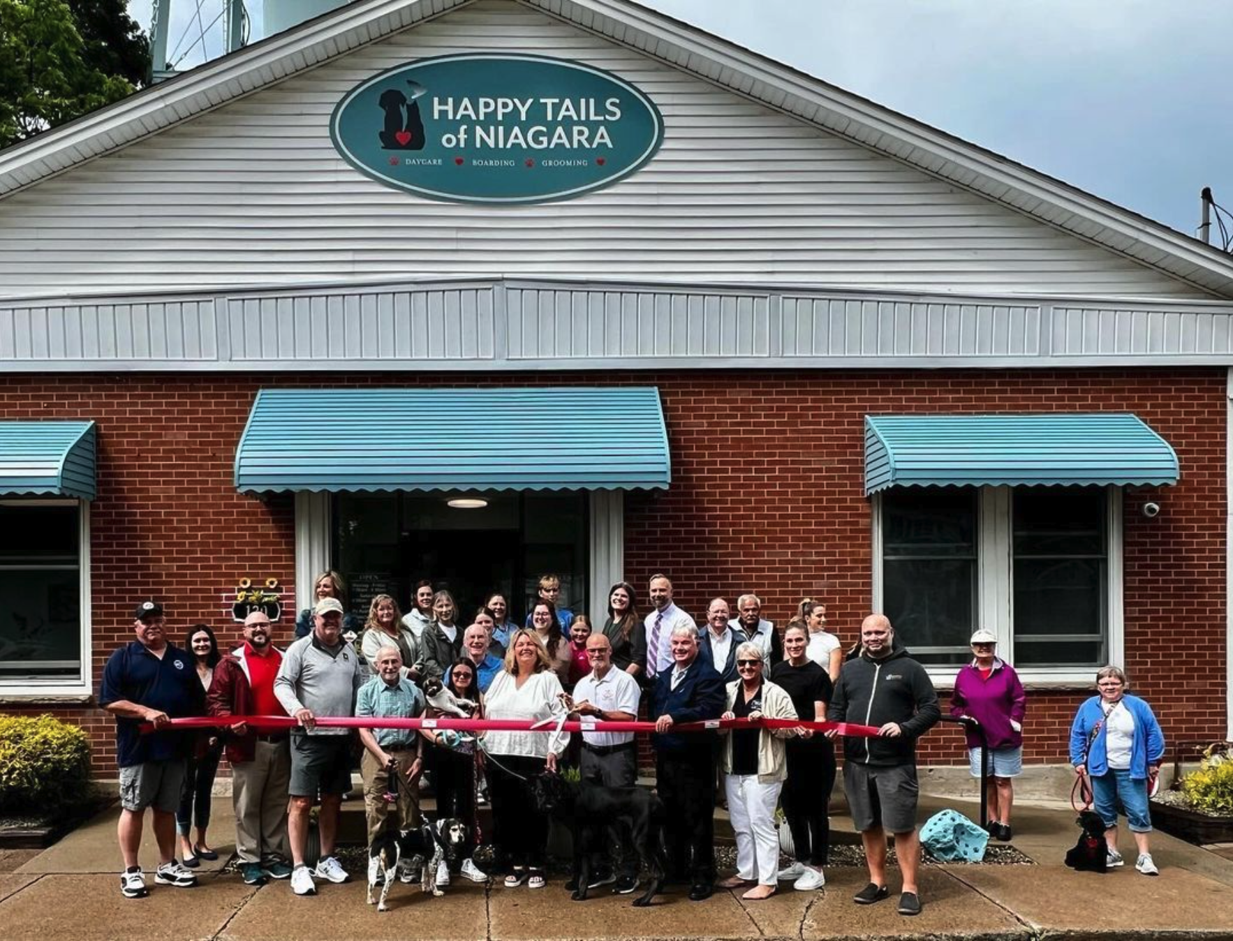 Happy Tails of Niagara ribbon-cutting ceremony